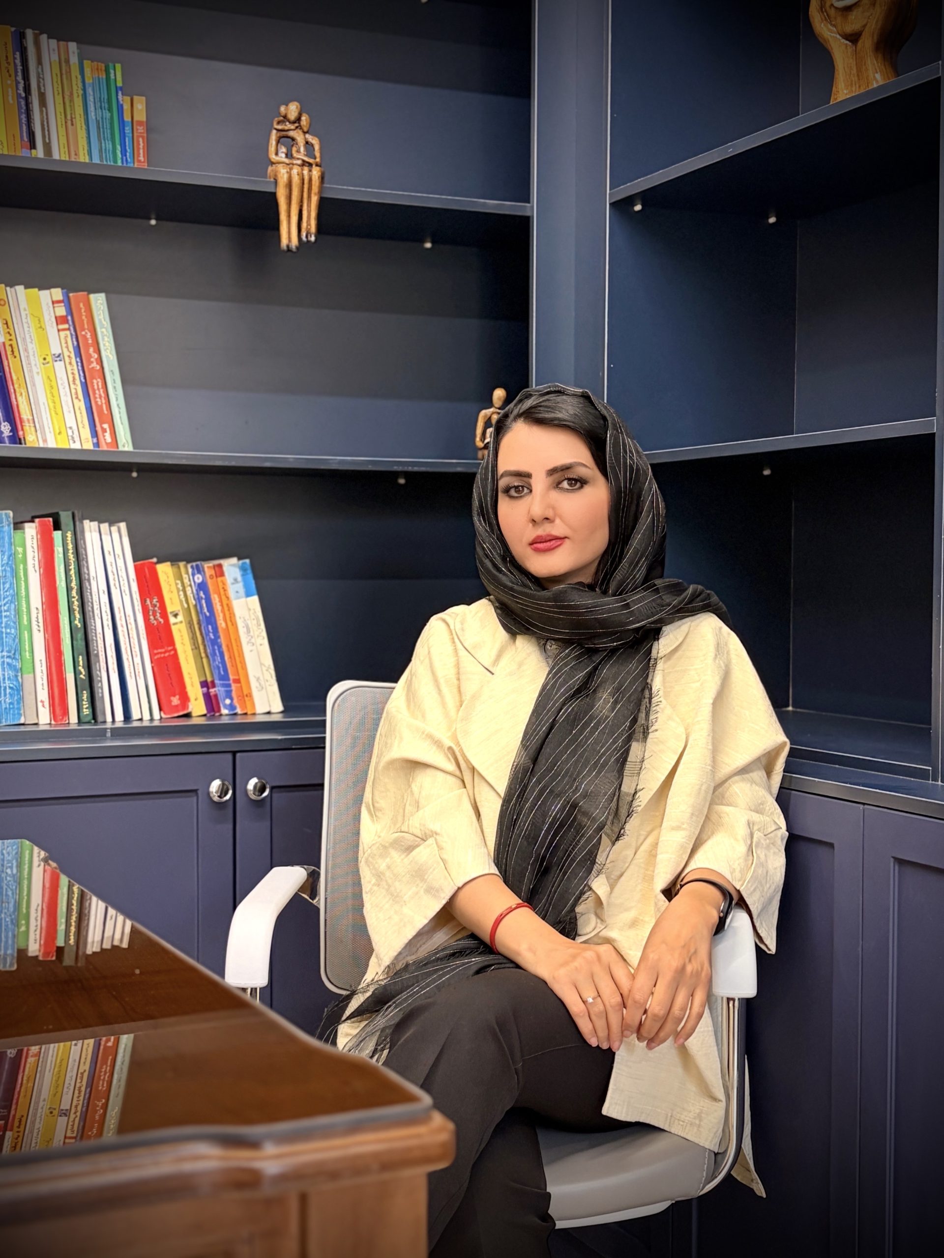 دکترای روانشناس بالینی-زوج درمانگر(انلاین) دکتر سمیرا معصومیان